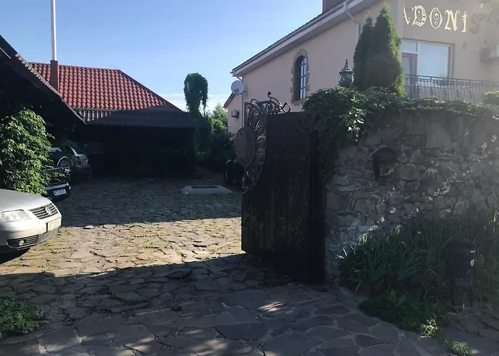 Vendégház Adonis